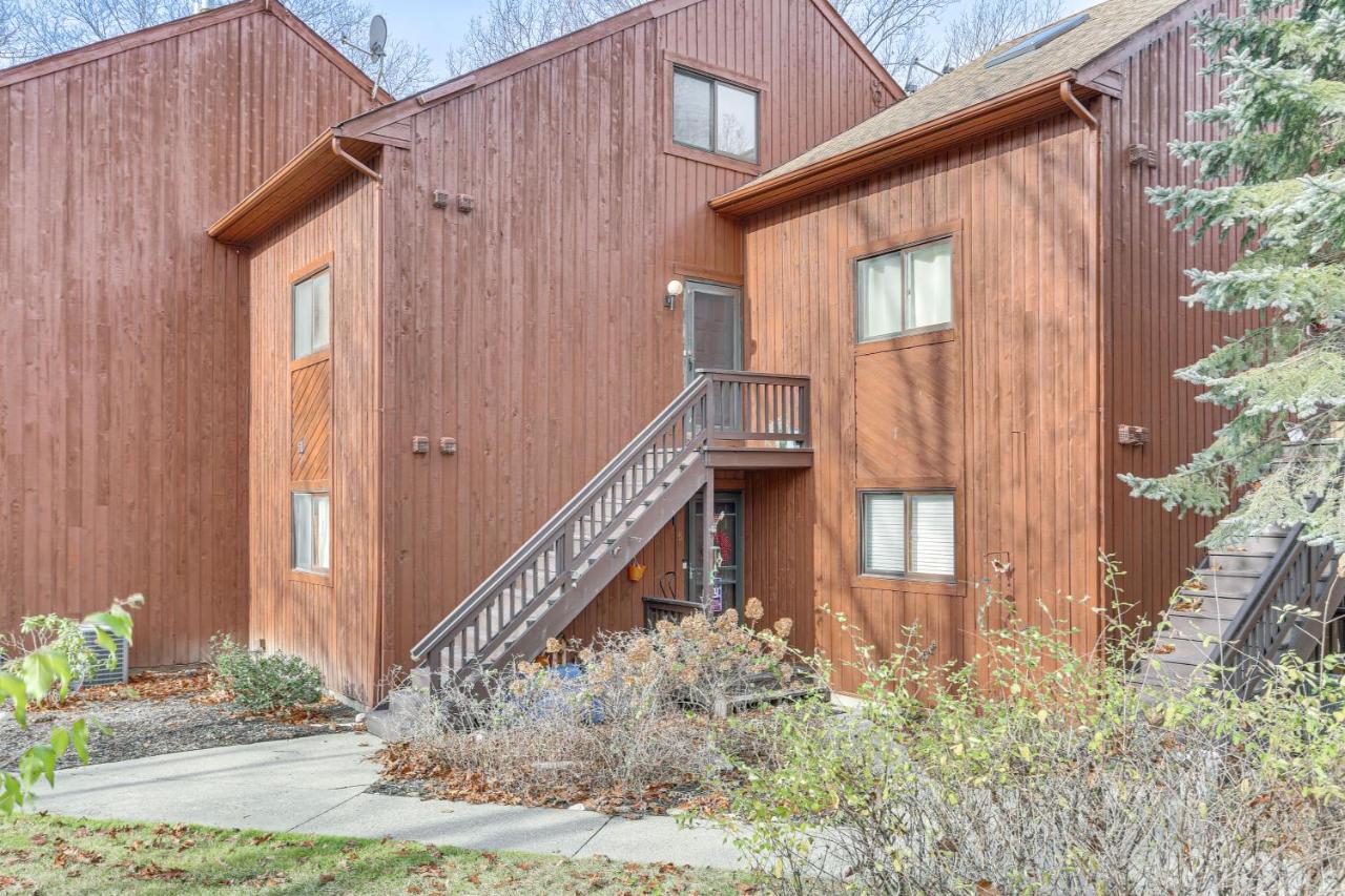 Vernon Township Condo With Balcony Near Ski Lifts! Екстер'єр фото