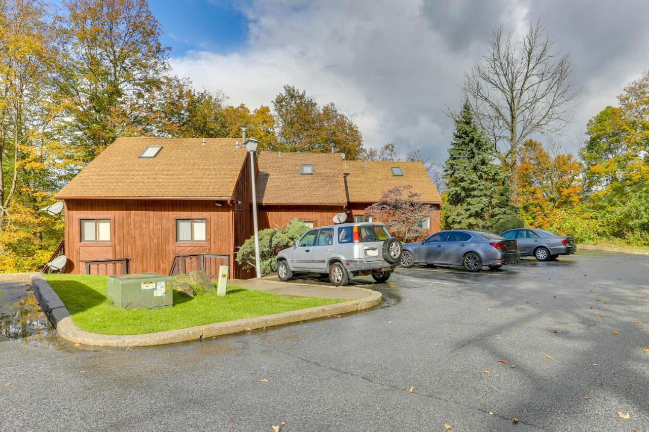 Vernon Township Condo With Balcony Near Ski Lifts! Екстер'єр фото